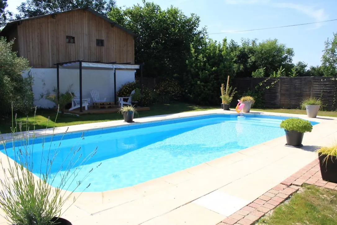 Gite La Luciole Tourtrol 0*,